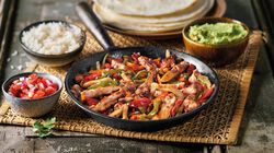 Salteados de verduras - Tiras de pollo asado con verduras