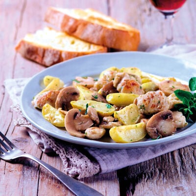 Salteados de verduras - Salteado de pollo con champi&ntilde;ones y patatas