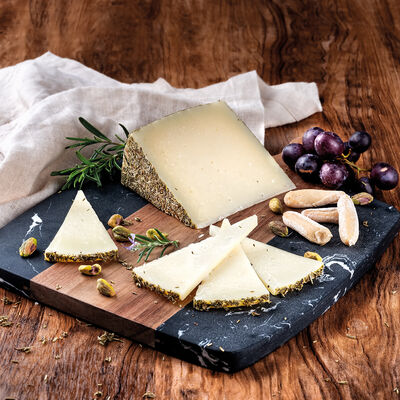 Queso - Queso de oveja viejo con romero