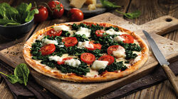 Pizzas - Pizza de espinacas y queso Grana Padano