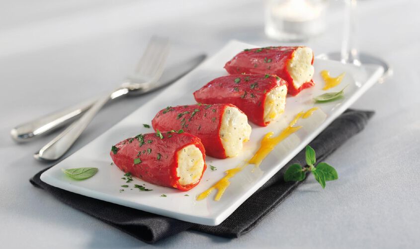 Especialidades - Pebrots del piquillo farcits de bacallà