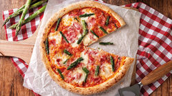 Pizzas - Pizza Esp&aacute;rragos y Jam&oacute;n cocido