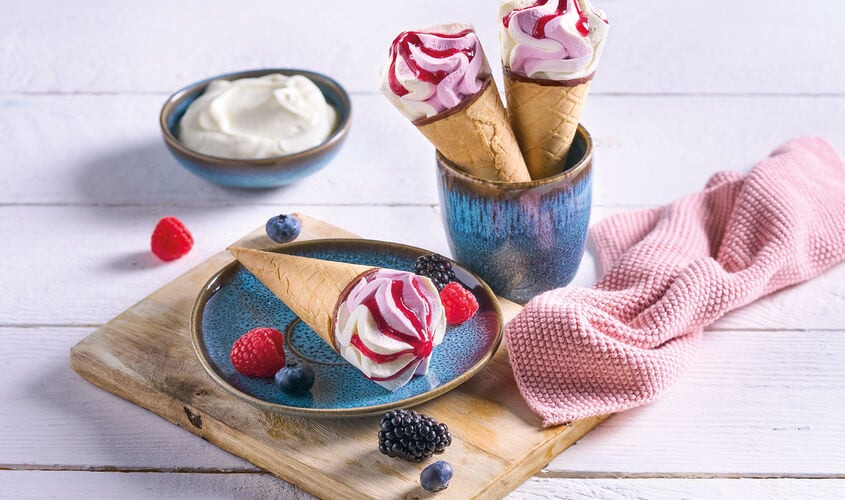 Conos y Sándwiches - Conos de Yogur & Frutas del bosque