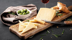 Queso - Formatge anyenc d'ovella i cabra en llard i oli