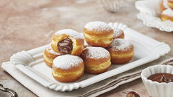 Pasteler&iacute;a - Mini berlinas con chocolate