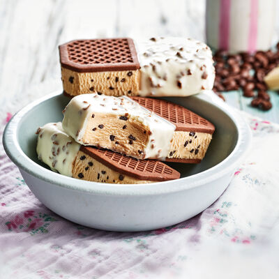 Conos y Sándwiches - Choco Bon Café