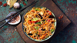 Asia - Fideos Chinos Salteados