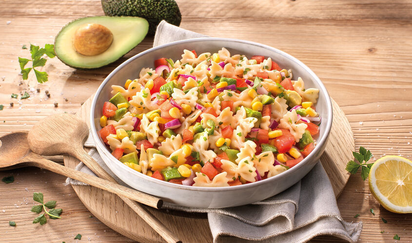 Natural - Ensalada de pasta con aguacate