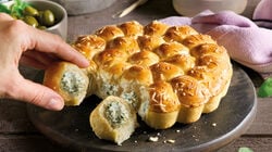 Especialidades - Brioche gourmet de queso a las hierbas