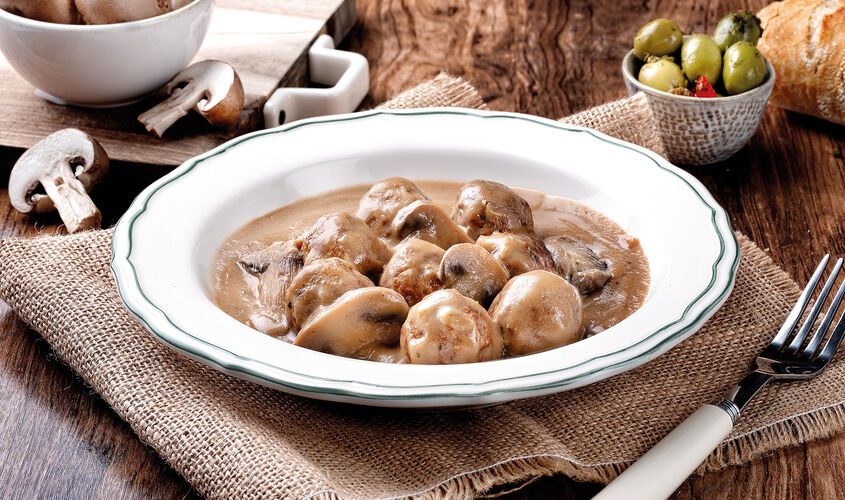  - Mandonguilles amb salsa de xampinyons