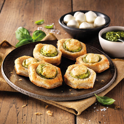 Pizzas - Bocaditos de hojaldre al pesto