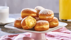 Pasteler&iacute;a - Mini berlines de crema