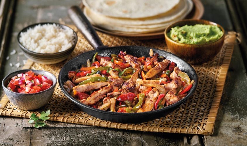 Salteados de verduras - Tiras de pollo asado con verduras