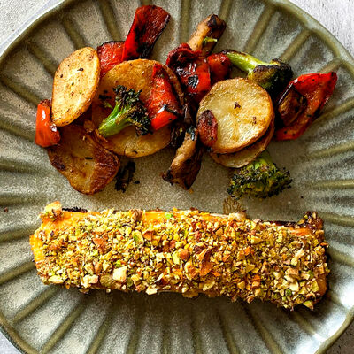3 formas de preparar el salm&oacute;n: Al horno con costra de pistacho
