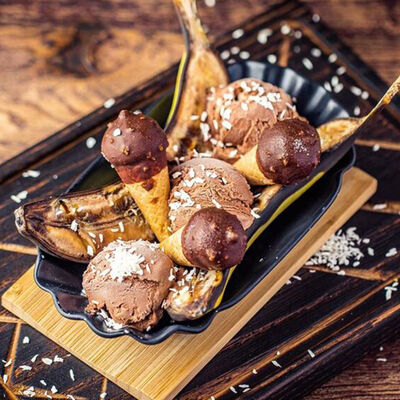 Plátanos a la plancha con helado