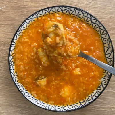 Arr&ograve;s cald&oacute;s amb verdures i rap "proposta de @lourdessmuji_"