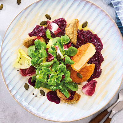 Jalape&ntilde;os amb camembert empanat i vinagreta de nabius 