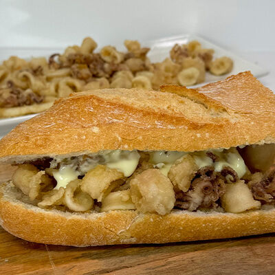 Bocadillo de calamares con mayonesa de ajo sin huevo "creada por @natta_cuina"