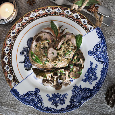 Rod&oacute; de vedella amb bolets i avellanes