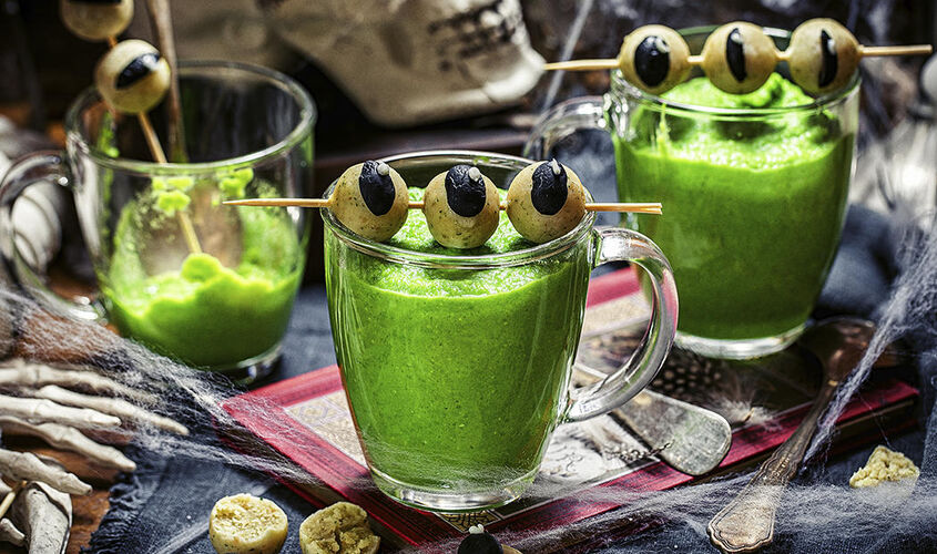 Espeluznante sopa de guisantes con ojos