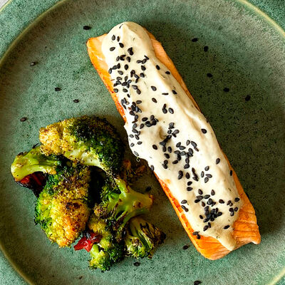 3 formas de preparar el salmón: A la plancha con salsa de yogur y tahini