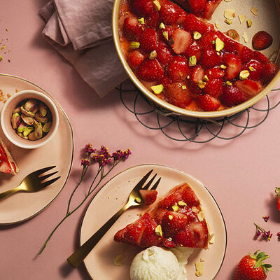 Tarta de fresas con crema de vainilla