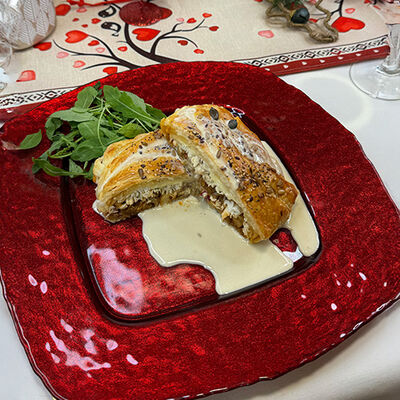 Hojaldre de lubina y gambones by @cocinacongemabarajas