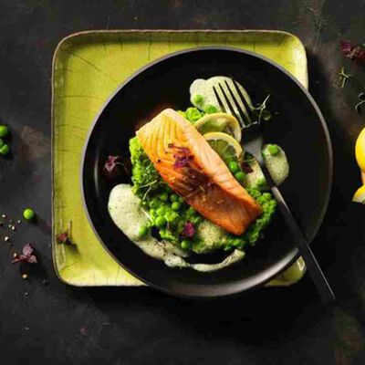 Salm&oacute;n al lim&oacute;n con espuma