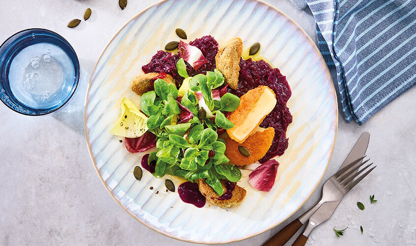 Jalape&ntilde;os amb camembert empanat i vinagreta de nabius 