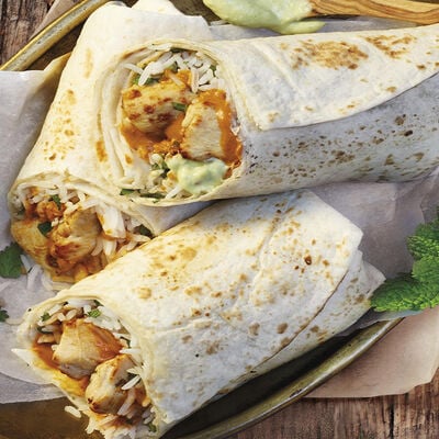 Burritos de pollo con salsa wasabi