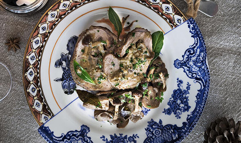 Redondo de ternera con setas y avellanas