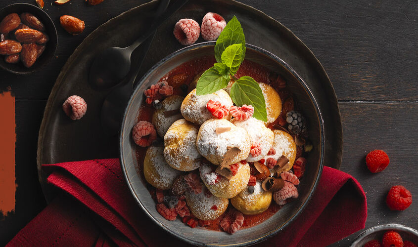 Cuenco de profiteroles