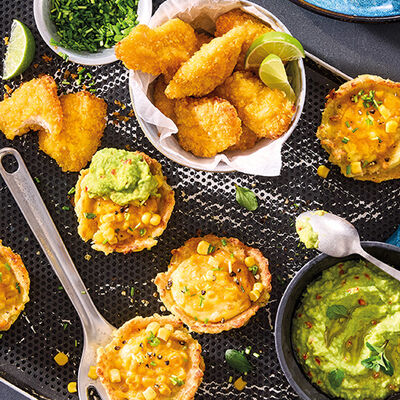 Mini tortillitas de patatas con ma&iacute;z y queso Cheddar