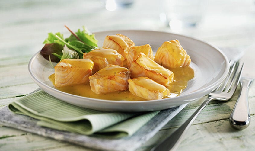 Salmó en salsa de taronja a la mostassa