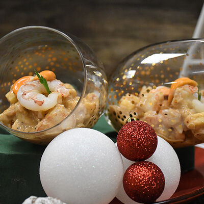 Còctel de vieires i marisc